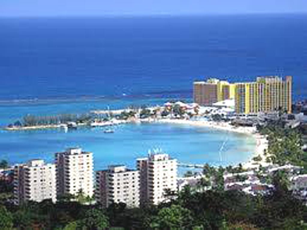 Turtle Beach Towers Apt 22 C - Ocho Rios Esterno foto